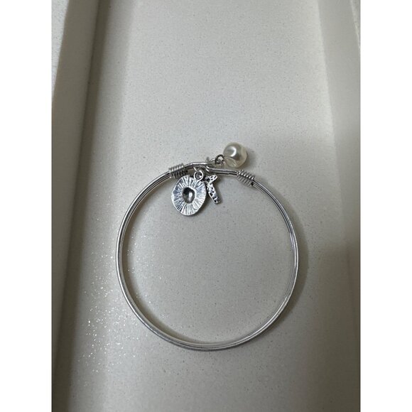 Wrapped In Faith Silver Tone Bracelet w/ Heart & Faux Pearl Charm Womens Fashion - Picture 2 of 4